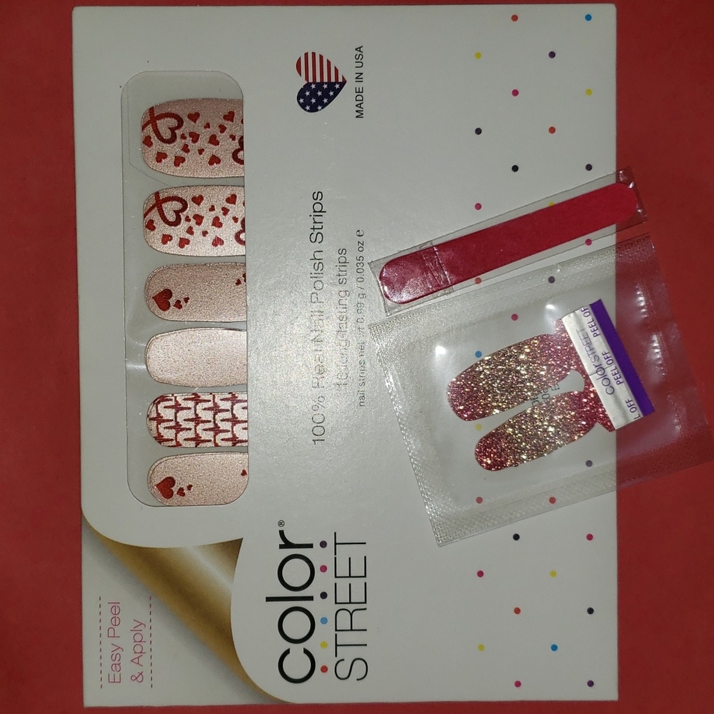 ColorStreet Real Nail Polish Strips, 2 accent nails & mini nail file.